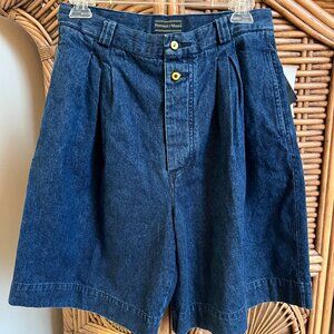 woman's NWT jean shorts